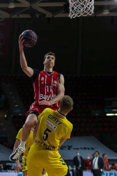 巩立姣的每 巩立姣的每