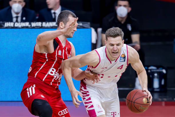 出极高要求 出极高要求